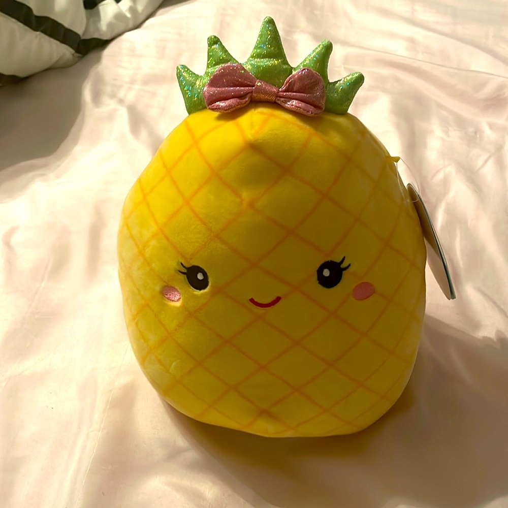 Maui the pineapple squishmallow